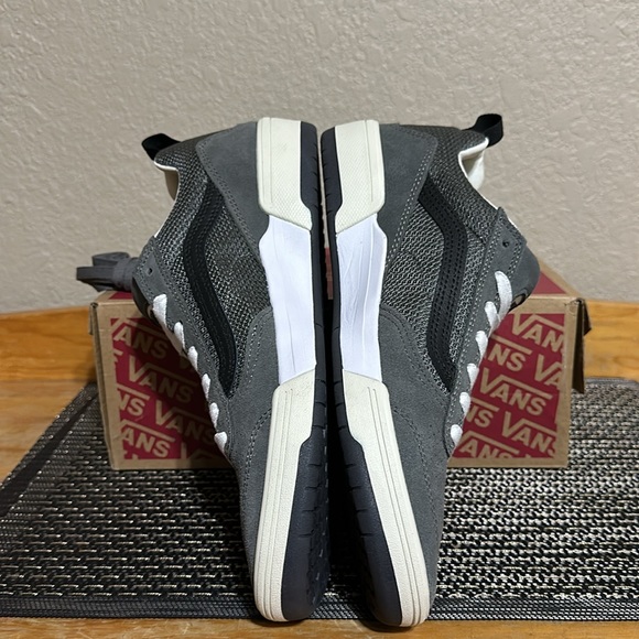 Vans Zahba Grey black recycled VR3 Cush bio-based Eva Midsole - Picture 7 of 11